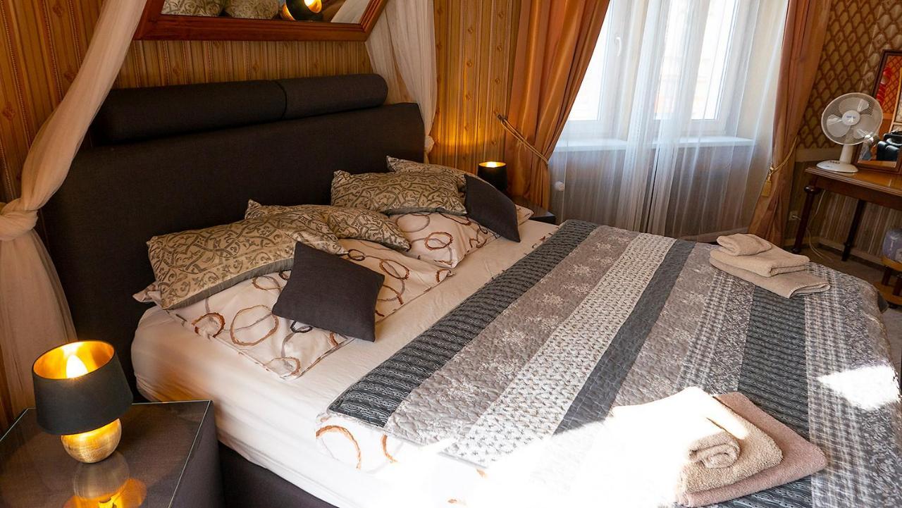 Light Rooms Прага Екстериор снимка