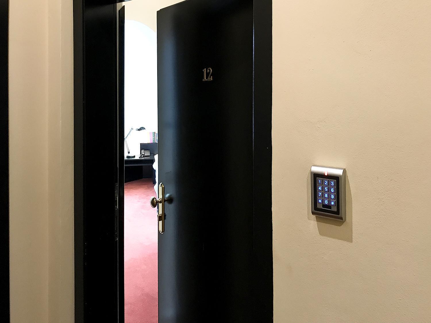 Light Rooms Прага Стая снимка